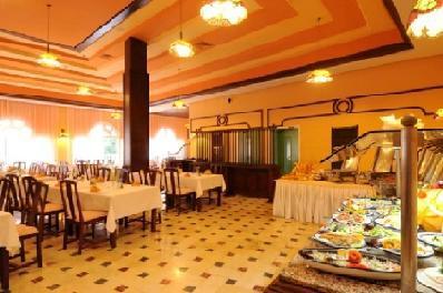 Dar Ismail Nour El Ain Hotel Айн Драхам Екстериор снимка